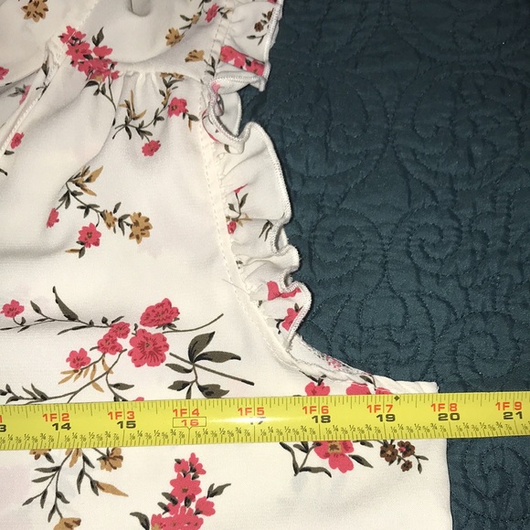 Trendy JS Floral Print Blouse - Picture 6 of 7